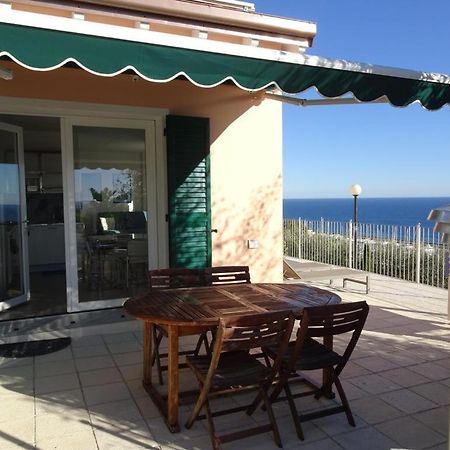Villetta Sole Mare Santo Stefano al Mare Exterior foto